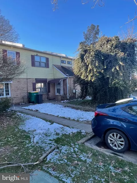 32 Hollybrooke Dr, Langhorne, PA 19047