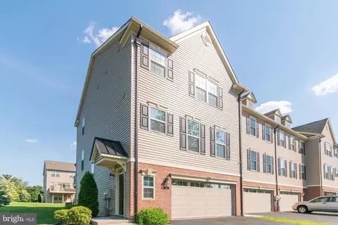 10 Platt Pl, Feasterville Trevose, PA 19053
