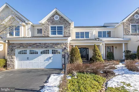 282 Sydney Rd, Holland, PA 18966