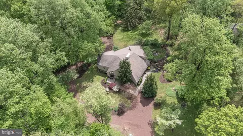 5939 Honey Hollow Rd, Doylestown, PA 18902