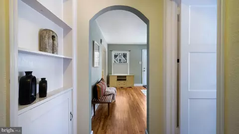 Entry Way - 348 Doyle St, Doylestown, PA 18901 photo 2 of 2
