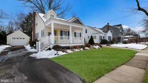Exterior - 348 Doyle St, Doylestown, PA 18901 photo 3 of 8