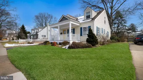 Exterior - 348 Doyle St, Doylestown, PA 18901 photo 2 of 8