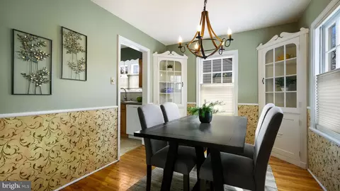 Dining - 348 Doyle St, Doylestown, PA 18901 photo 2 of 3