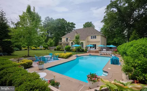3 Turnberry Way, New Hope, PA 18938