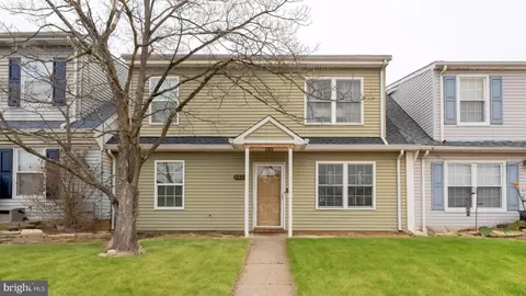 5720 Keenan Ct, Bensalem, PA 19020