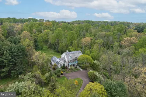 3050 Aquetong Rd, New Hope, PA 18938