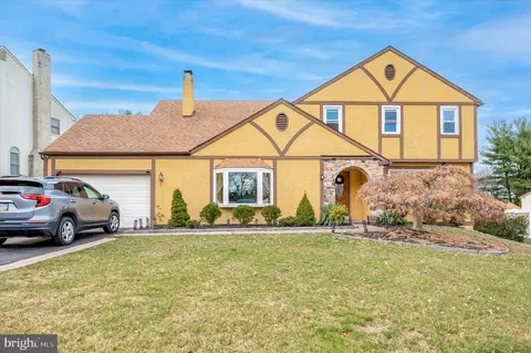 543 Newport Cir E, Feasterville Trevose, PA 19053
