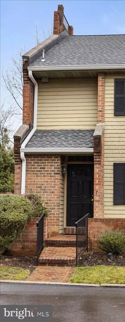 7 Sutphin Pnes, Yardley, PA 19067