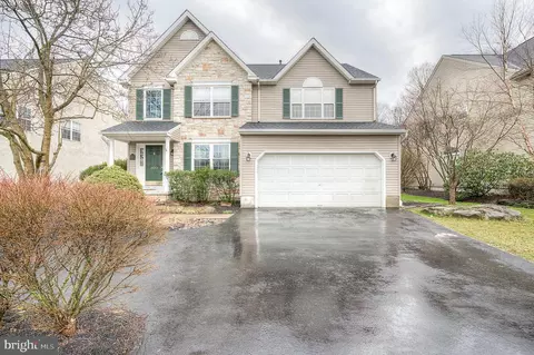 200 Riverwoods Dr, New Hope, PA 18938