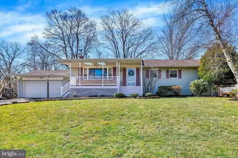 61 Upper Hilltop Rd, Yardley, PA 19067