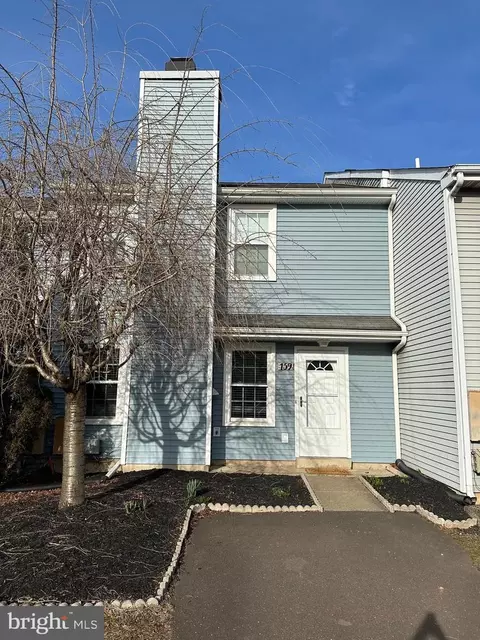 139 Carousel Cir, Doylestown, PA 18901