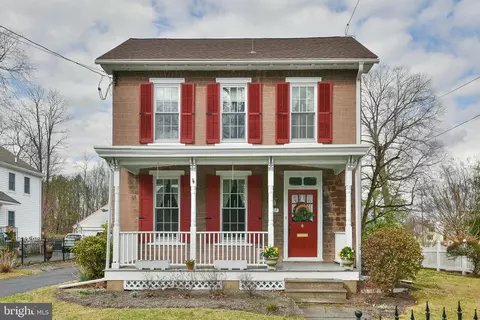 307 W Maple Ave, Langhorne, PA 19047