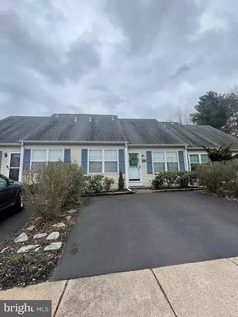 118 Megan Cir, Chalfont, PA 18914