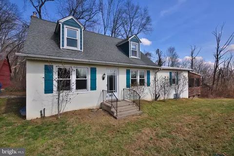 5883 Swamp Rd, Fountainville, PA 18923