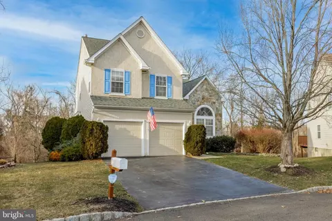 2718 Brocket Ct, Jamison, PA 18929