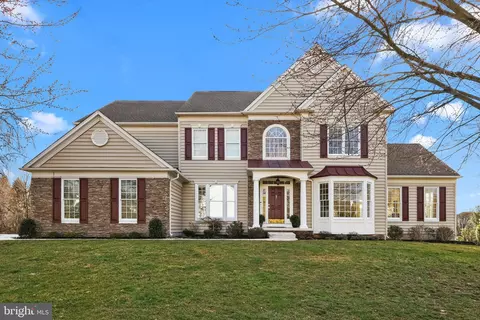 38 Eagleton Farm Rd, Newtown, PA 18940