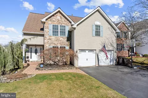 4245 Milords Ln, Doylestown, PA 18902