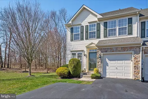 2625 Crabapple Cir, Perkasie, PA 18944