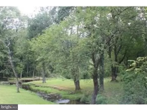 30 Knoll Drive, Morrisville, PA 19067