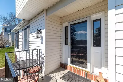 79 Hellberg Ave, Chalfont, PA 18914
