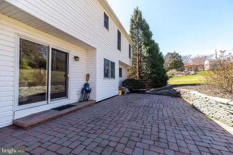 79 Hellberg Ave, Chalfont, PA 18914 photo 4