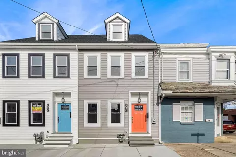 303 Washington St, Bristol, PA 19007