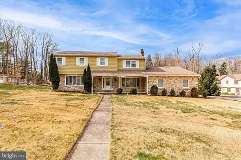 4200 Roberts Cir, Bensalem, PA 19020