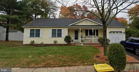 1733 Eagen Ct, Bensalem, PA 19020