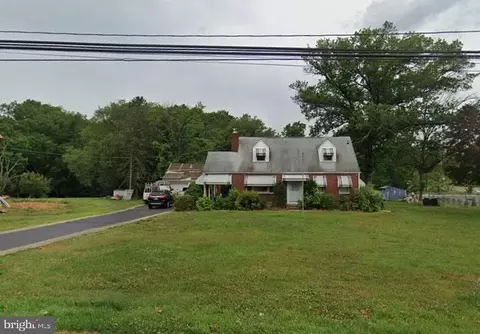 2708 Mechanicsville Rd, Bensalem, PA 19020