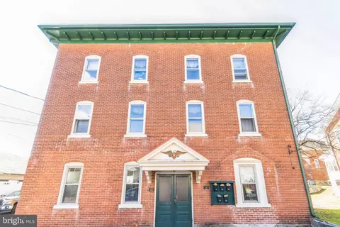 420 W Chestnut St, Perkasie, PA 18944