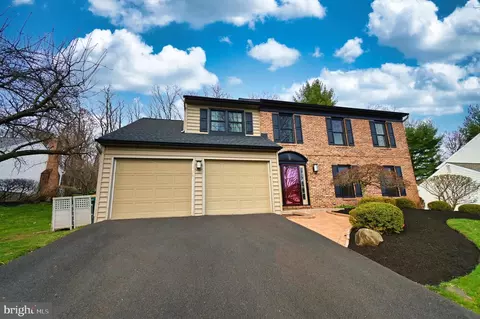349 Burgundy Ln, Newtown, PA 18940