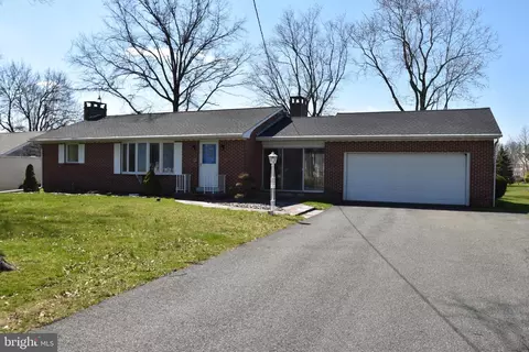 776 E Pumping Station Rd, Quakertown, PA 18951