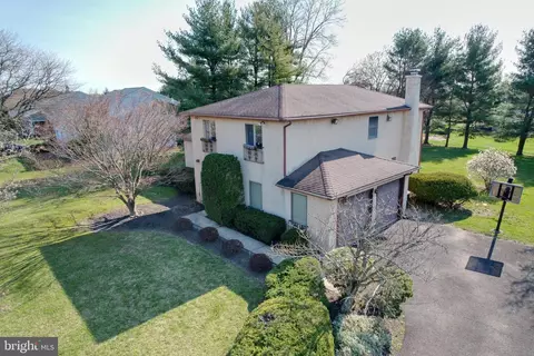 132 Post Rd, Holland, PA 18966