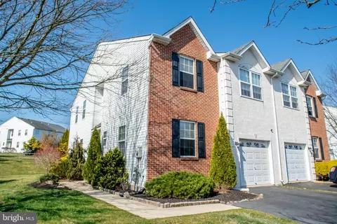 109 Glenwood Dr, Sellersville, PA 18960