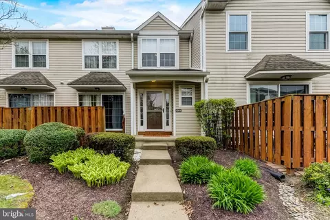 5204 Spruce Mill Dr, Yardley, PA 19067