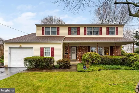 877 Hostman Ave, Warminster, PA 18974