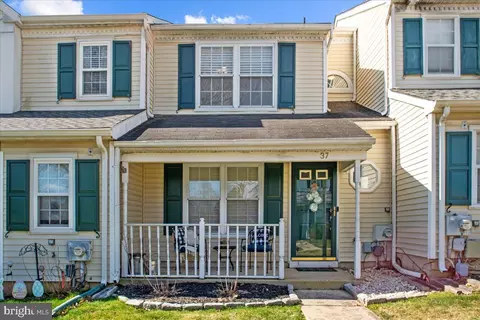 37 Taylors Way, Southampton, PA 18966