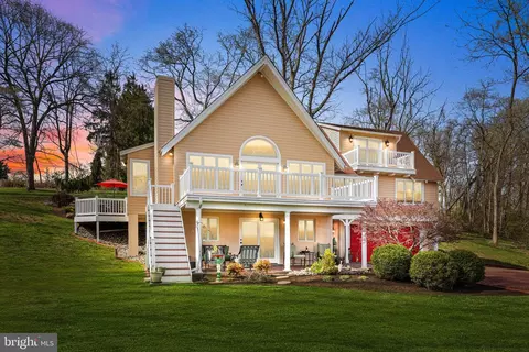 236 Rocksville, Holland, PA 18966