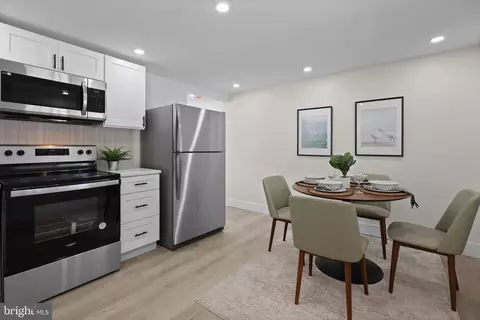 Dining - 1491 Hampton Ln, Warminster, PA 18974 photo 1 of 2