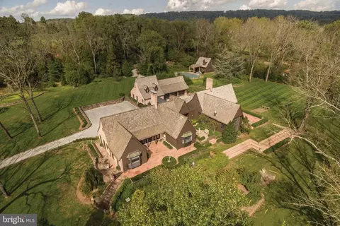 715 Street Rd, New Hope, PA 18938