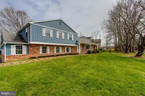 40 Pinevale Rd, Doylestown, PA 18901