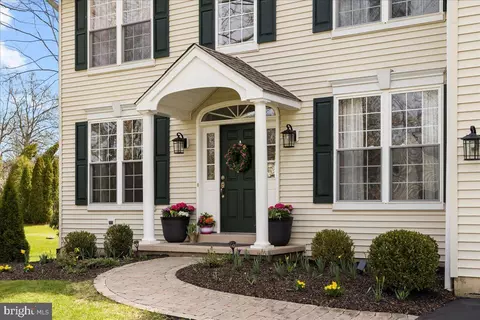 105 Applewood Ln, Dublin, PA 18917