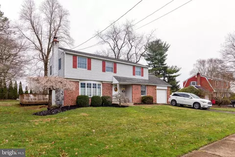 Exterior - 1419 Devon Rd, Warminster, PA 18974 photo 3 of 11