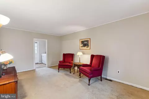 Living - 1419 Devon Rd, Warminster, PA 18974 photo 4 of 6