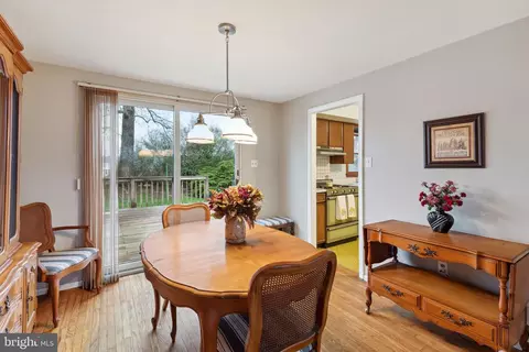 Dining - 1419 Devon Rd, Warminster, PA 18974 photo 2 of 3