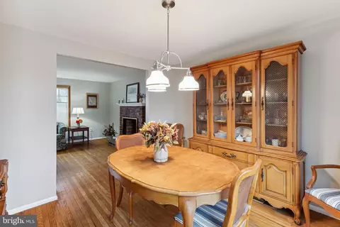 Dining - 1419 Devon Rd, Warminster, PA 18974 photo 3 of 3