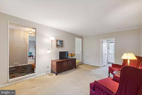 Living - 1419 Devon Rd, Warminster, PA 18974 photo 5 of 6