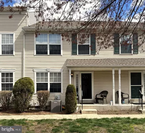 3008 Creekside Ct, Warrington, PA 18976