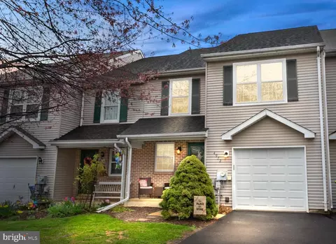 4972 Windy Meadow Ct, Pipersville, PA 18947